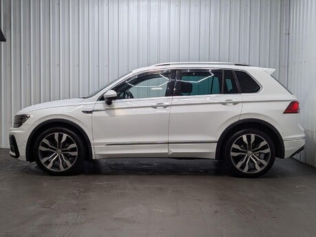 Volkswagen Tiguan R-LINE TECH TDI 4MOTION DSG 15