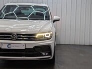 Volkswagen Tiguan R-LINE TECH TDI 4MOTION DSG 31