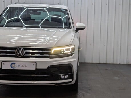 Volkswagen Tiguan R-LINE TECH TDI 4MOTION DSG 31