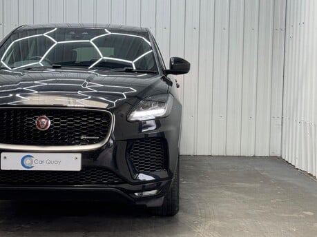 Jaguar E-Pace R-DYNAMIC 33