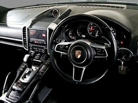 Porsche Cayenne D V6 PLATINUM EDITION TIPTRONIC S 5