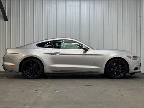 Ford Mustang ECOBOOST 33