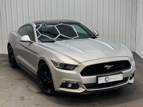 Ford Mustang ECOBOOST 34