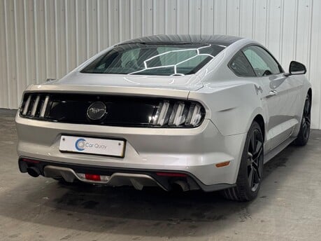 Ford Mustang ECOBOOST 41