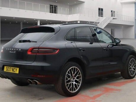 Porsche Macan D S PDK 3