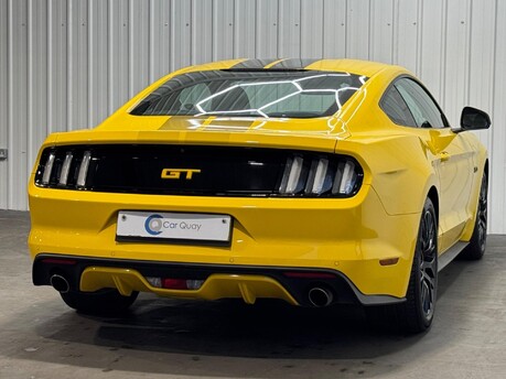 Ford Mustang GT 37