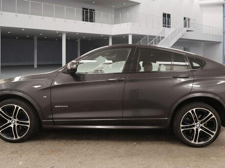 BMW X4 XDRIVE20D M SPORT 8