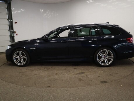 BMW 5 Series 520D M SPORT TOURING 7