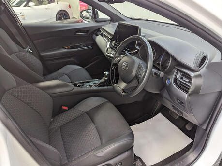 Toyota C-HR 1.8 VVT-h Design CVT Euro 6 (s/s) 5dr 54