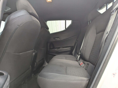 Toyota C-HR 1.8 VVT-h Design CVT Euro 6 (s/s) 5dr 76