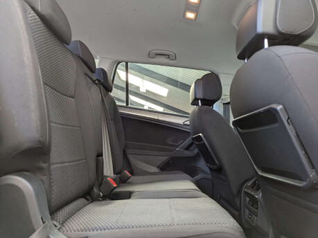 Volkswagen Tiguan Allspace 2.0 TDI Match DSG 4Motion Euro 6 (s/s) 5dr 69