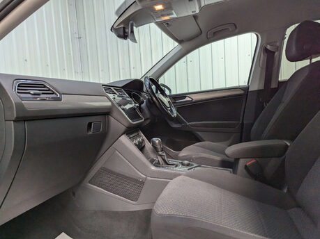 Volkswagen Tiguan Allspace 2.0 TDI Match DSG 4Motion Euro 6 (s/s) 5dr 58