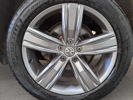 Volkswagen Tiguan Allspace 2.0 TDI Match DSG 4Motion Euro 6 (s/s) 5dr 30