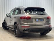 Porsche Cayenne 3.0 TD V6 TiptronicS 4WD Euro 6 (s/s) 5dr 2