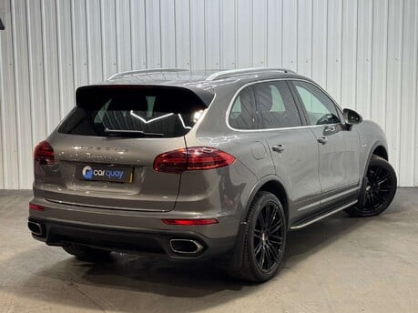 Porsche Cayenne 3.0 TD V6 TiptronicS 4WD Euro 6 (s/s) 5dr 9