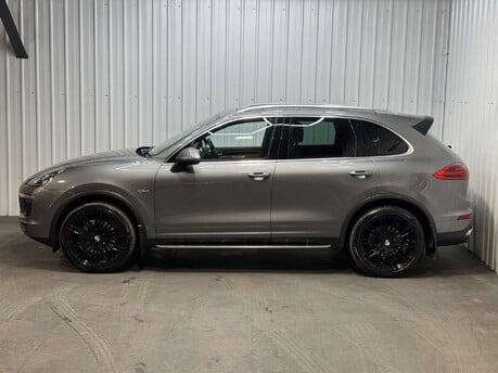 Porsche Cayenne 3.0 TD V6 TiptronicS 4WD Euro 6 (s/s) 5dr 13