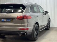 Porsche Cayenne 3.0 TD V6 TiptronicS 4WD Euro 6 (s/s) 5dr 31