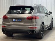 Porsche Cayenne 3.0 TD V6 TiptronicS 4WD Euro 6 (s/s) 5dr 35