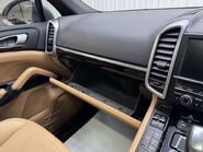 Porsche Cayenne 3.0 TD V6 TiptronicS 4WD Euro 6 (s/s) 5dr 74