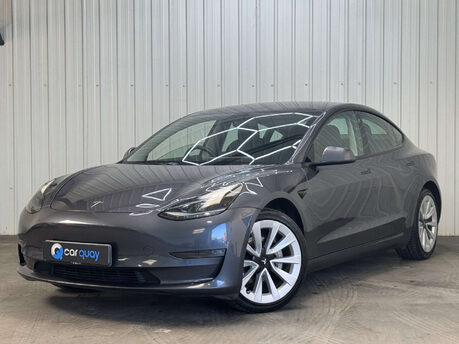 Tesla Model 3 (Dual Motor) Long Range Auto 4WDE 4dr 7