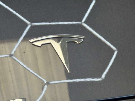Tesla Model 3 (Dual Motor) Long Range Auto 4WDE 4dr 23