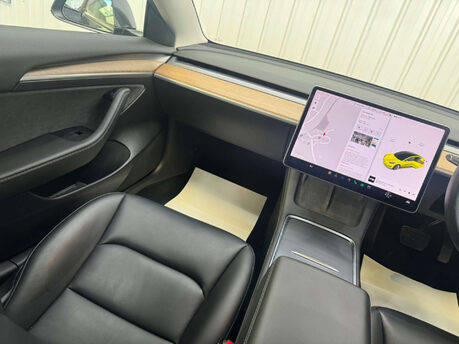 Tesla Model 3 (Dual Motor) Long Range Auto 4WDE 4dr 49
