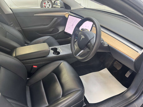 Tesla Model 3 (Dual Motor) Long Range Auto 4WDE 4dr 52