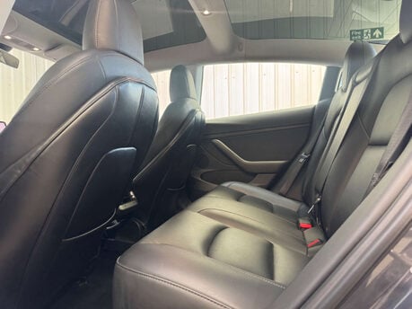 Tesla Model 3 (Dual Motor) Long Range Auto 4WDE 4dr 70