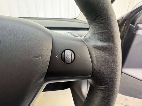 Tesla Model 3 (Dual Motor) Long Range Auto 4WDE 4dr 80