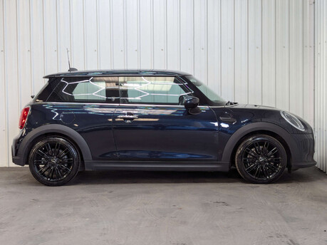 Mini Hatch Hatch 1.5 Cooper Exclusive Euro 6 (s/s) 3dr 16