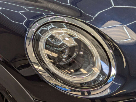 Mini Hatch Hatch 1.5 Cooper Exclusive Euro 6 (s/s) 3dr 30