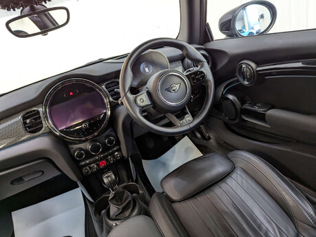 Mini Hatch Hatch 1.5 Cooper Exclusive Euro 6 (s/s) 3dr 53