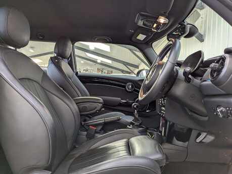 Mini Hatch Hatch 1.5 Cooper Exclusive Euro 6 (s/s) 3dr 59