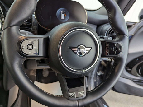 Mini Hatch Hatch 1.5 Cooper Exclusive Euro 6 (s/s) 3dr 86