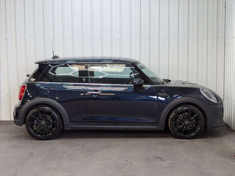 Mini Hatch Hatch 1.5 Cooper Exclusive Euro 6 (s/s) 3dr 17