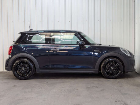 Mini Hatch Hatch 1.5 Cooper Exclusive Euro 6 (s/s) 3dr 16