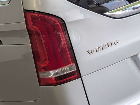 Mercedes-Benz V Class V Class 2.2 V220d Sport G-Tronic+ Euro 6 (s/s) 5dr 8 Seat LWB 44