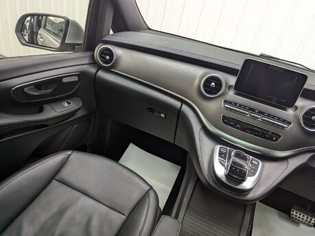Mercedes-Benz V Class V Class 2.2 V220d Sport G-Tronic+ Euro 6 (s/s) 5dr 8 Seat LWB 51