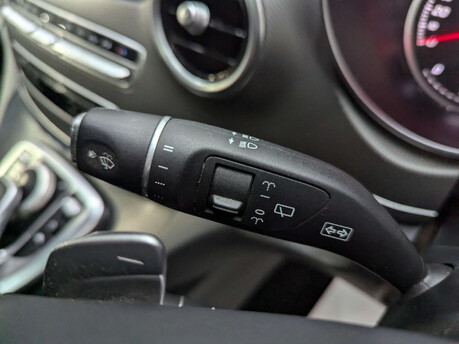 Mercedes-Benz V Class V Class 2.2 V220d Sport G-Tronic+ Euro 6 (s/s) 5dr 8 Seat LWB 85