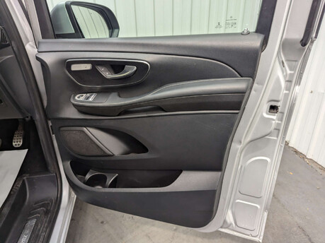 Mercedes-Benz V Class V Class 2.2 V220d Sport G-Tronic+ Euro 6 (s/s) 5dr 8 Seat LWB 58