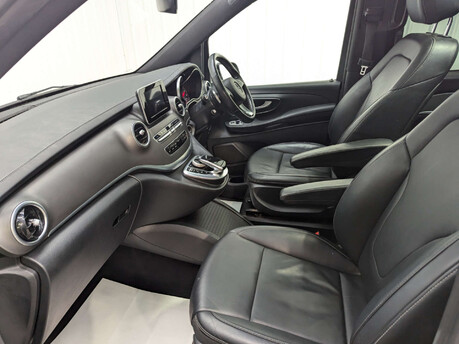Mercedes-Benz V Class V Class 2.2 V220d Sport G-Tronic+ Euro 6 (s/s) 5dr 8 Seat LWB 59