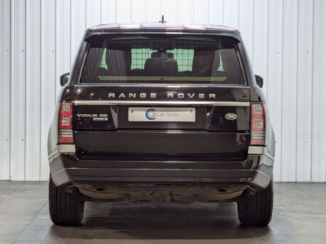 Land Rover Range Rover Range Rover 4.4 SD V8 Vogue SE Auto 4WD Euro 6 (s/s) 5dr 32