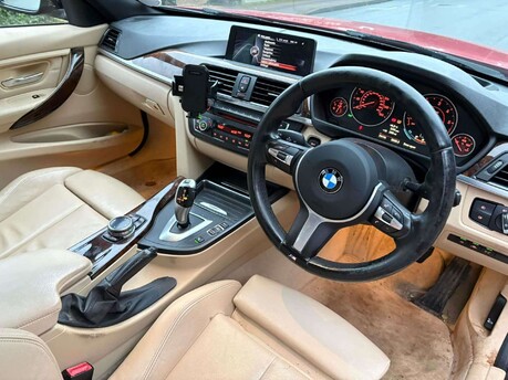 BMW 3 Series 3 Series 2.0 320d M Sport Touring Auto xDrive Euro 5 (s/s) 5dr 4