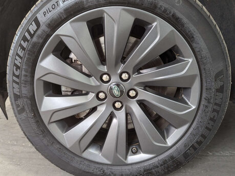Land Rover Discovery Sport Discovery Sport 2.0 D180 MHEV R-Dynamic SE Auto 4WD Euro 6 (s/s) 5dr 35