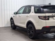 Land Rover Discovery Sport Discovery Sport 2.0 TD4 HSE Black Auto 4WD Euro 6 (s/s) 5dr 29