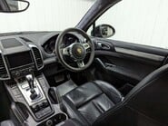 Porsche Cayenne Cayenne 4.8 GTS TiptronicS 4WD Euro 5 (s/s) 5dr 33