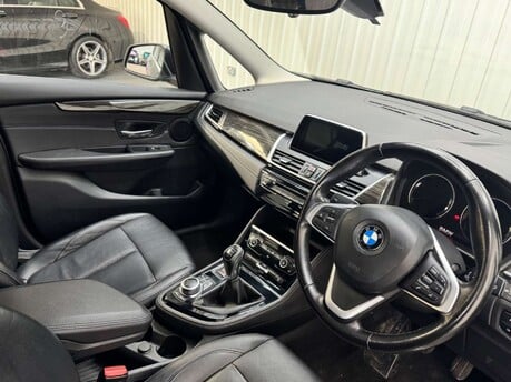 BMW 2 Series 2 Series Gran Tourer 1.5 218i Luxury Euro 6 (s/s) 5dr 36