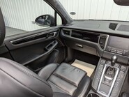 Porsche Macan Macan 3.6T V6 Turbo PDK 4WD Euro 6 (s/s) 5dr 37