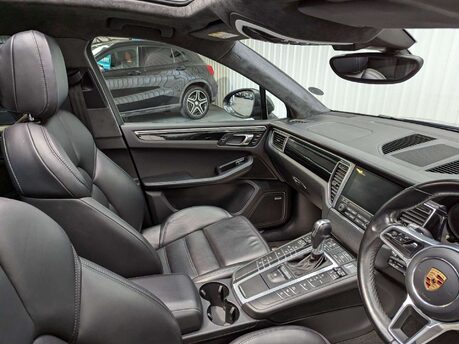 Porsche Macan Macan 3.6T V6 Turbo PDK 4WD Euro 6 (s/s) 5dr 49