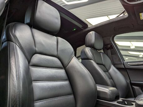 Porsche Macan Macan 3.6T V6 Turbo PDK 4WD Euro 6 (s/s) 5dr 53